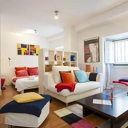 Wonderful 1 Bedroom Apartment In Lisbon Лиссабон